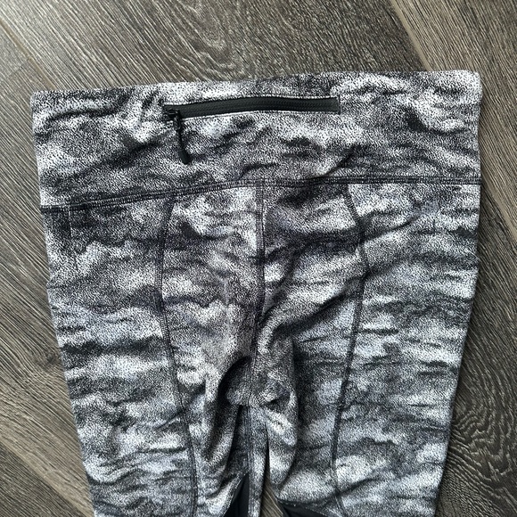 Lululemon Pace Rival Crop - Picture 6 of 7
